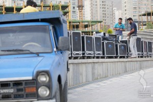 Behind the scenes (5)